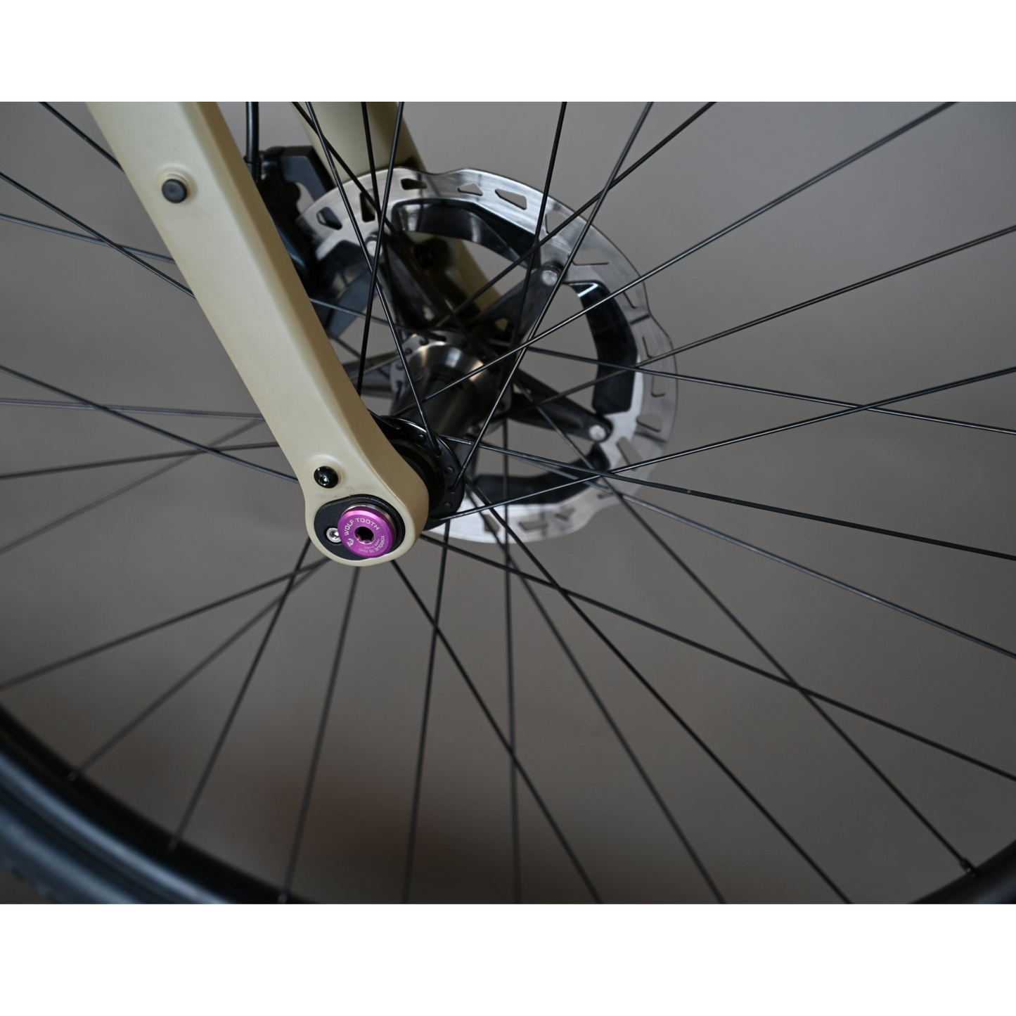 Hudski Dualist all-terrain bike—aluminum frame, carbon fork, with fork flip-chip