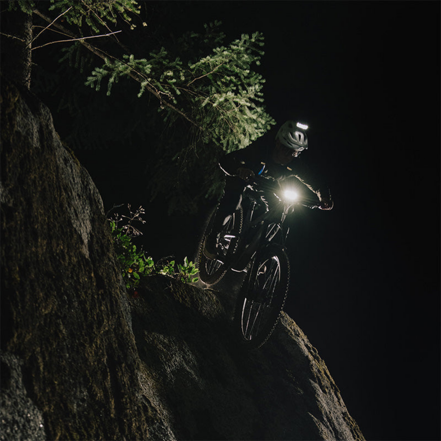 Outbound Lighting Portal Downhill Package being used on rocky trail descent