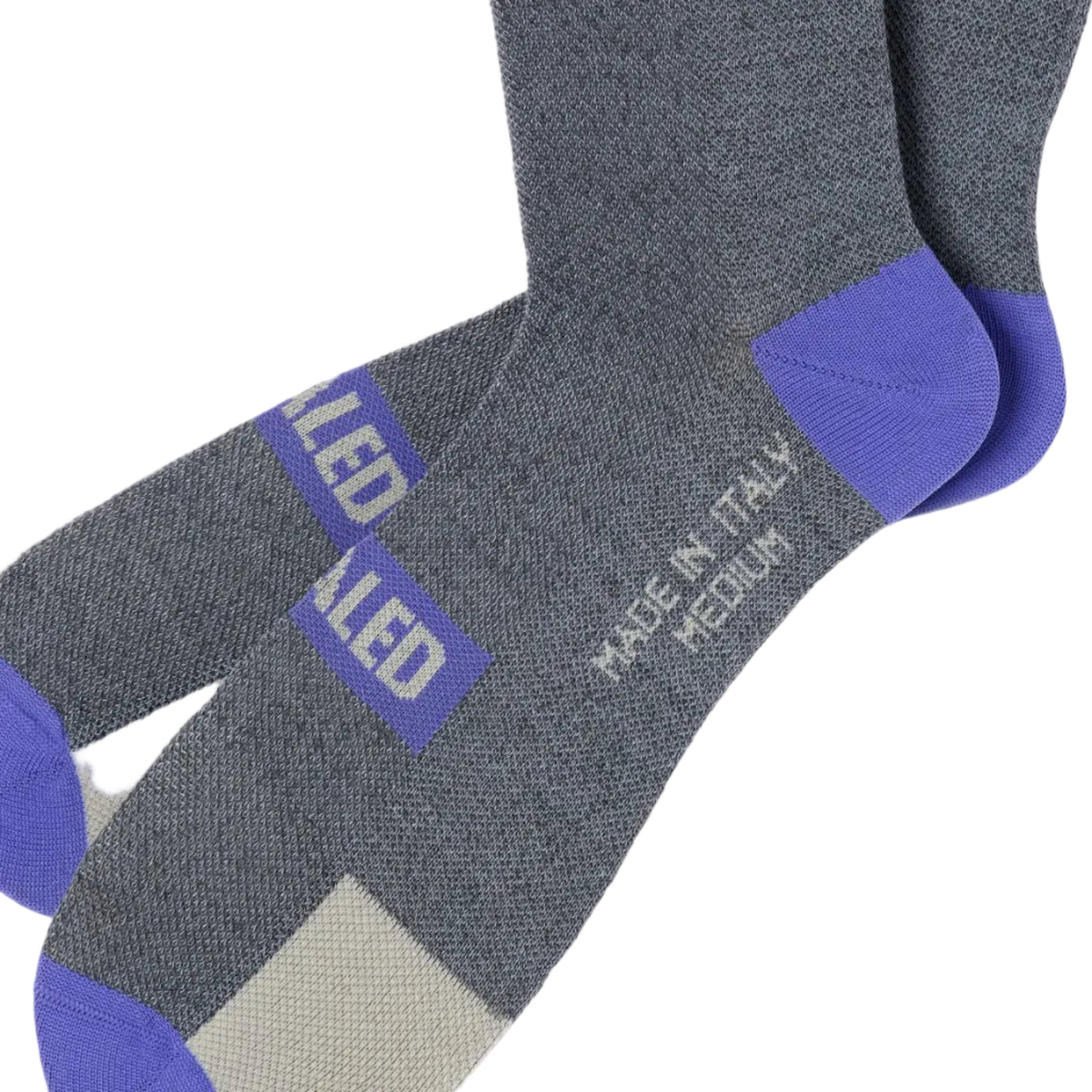 PEdALED Element PrimaLoft insulated winter cycling socks featuring a warm wool-blend construction and moisture-wicking, quick-drying fibres.
