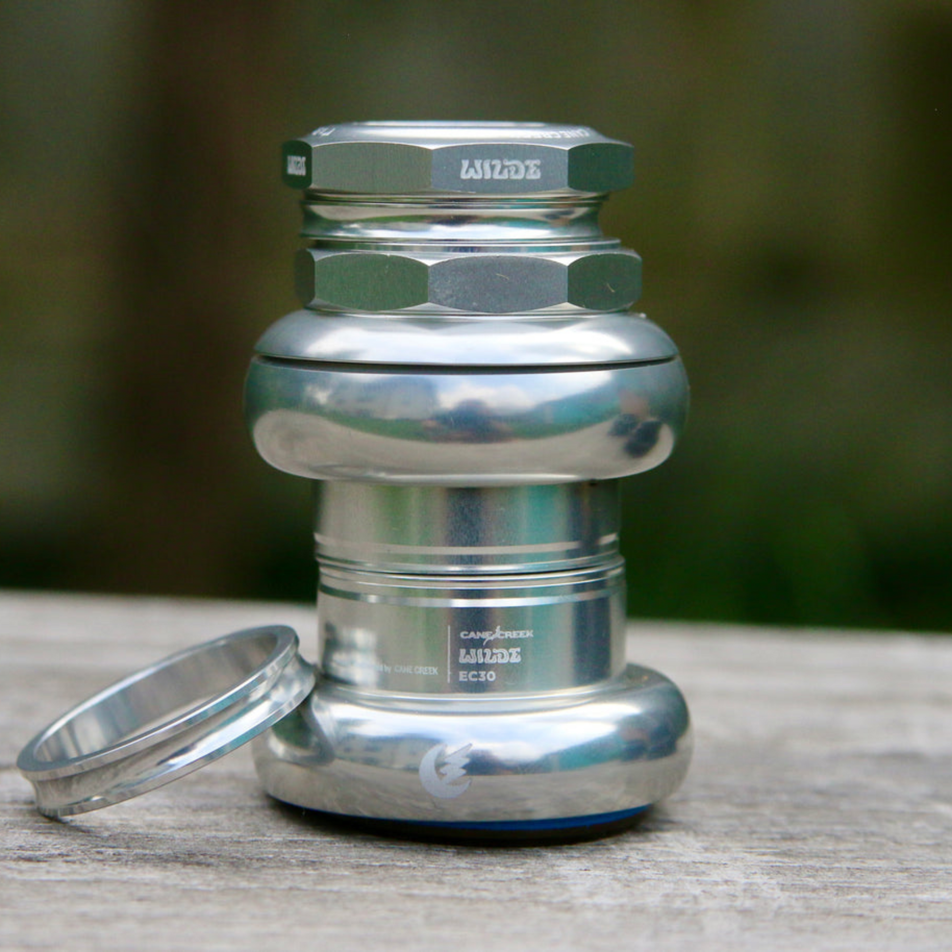 Wilde × Cane Creek 110 ZN 1″ Threaded Headset in silver