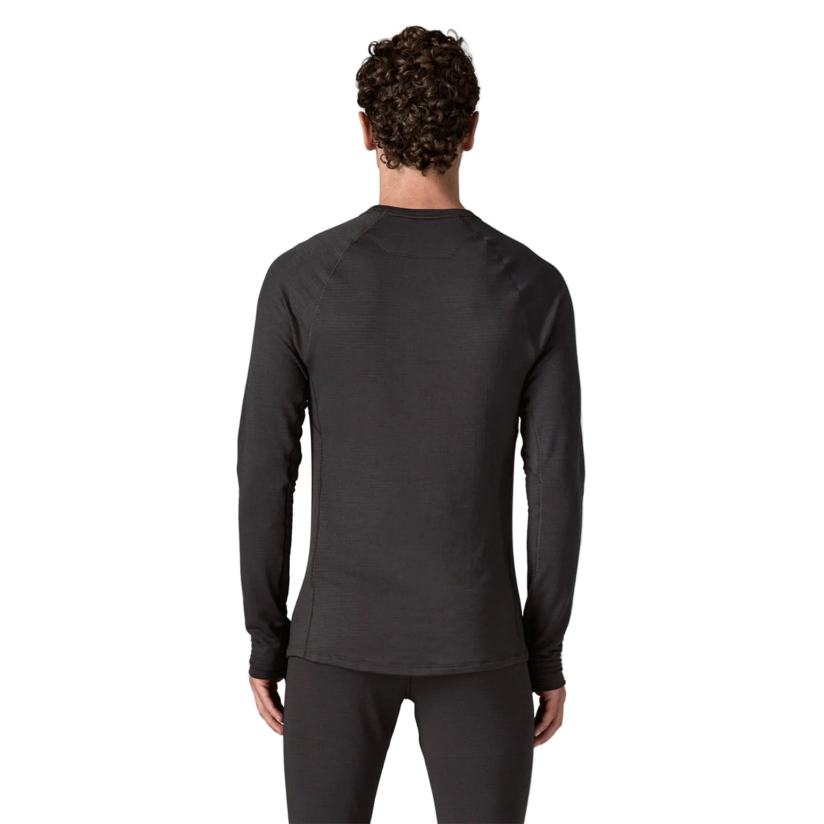 Patagonia Men's Capilene Thermal Weight Crewneck long-sleeve baselayer featuring Polartec® Power Grid® recycled polyester fabric, raglan sleeves and thumb loops.