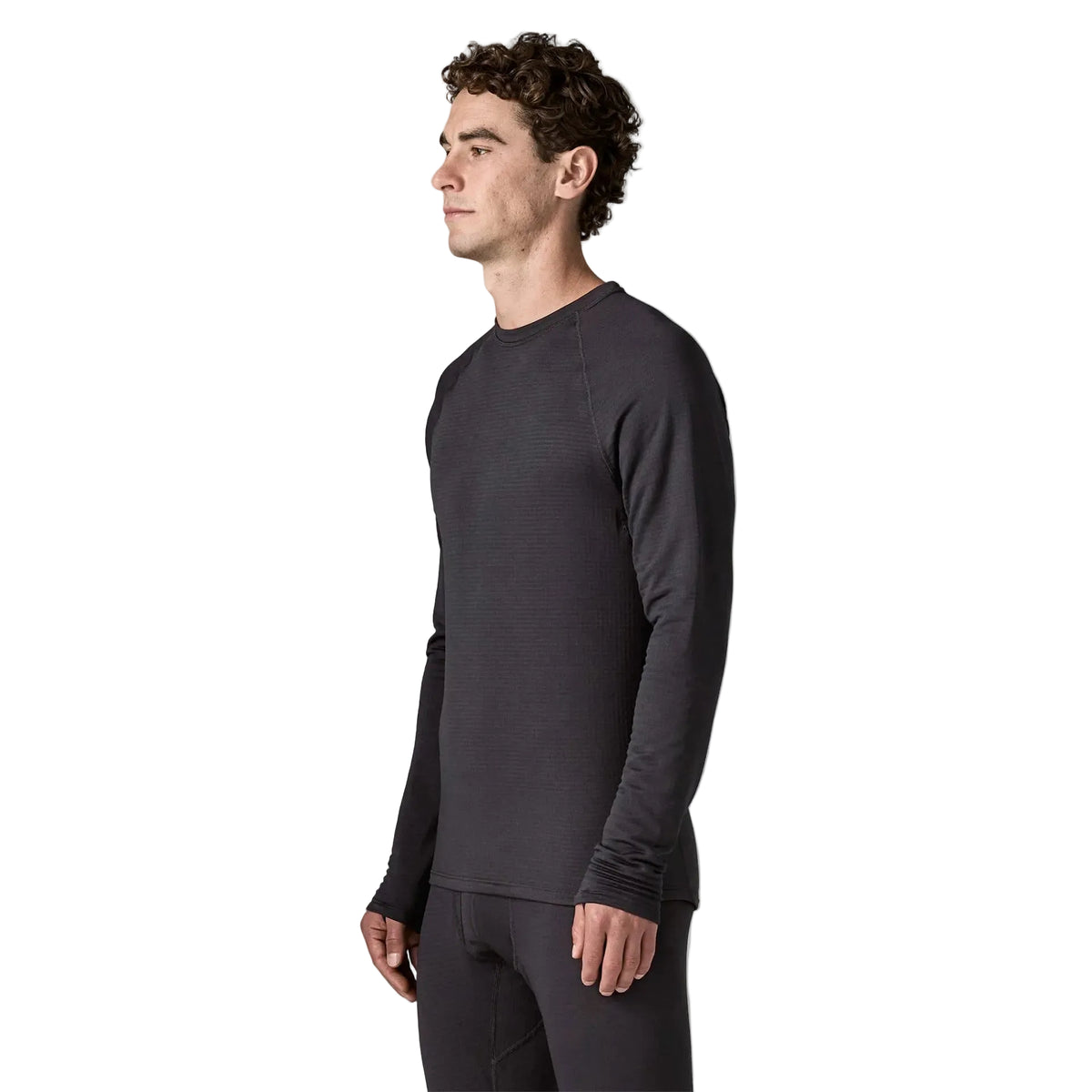 Patagonia Men's Capilene Thermal Weight Crewneck long-sleeve baselayer featuring Polartec® Power Grid® recycled polyester fabric, raglan sleeves and thumb loops.