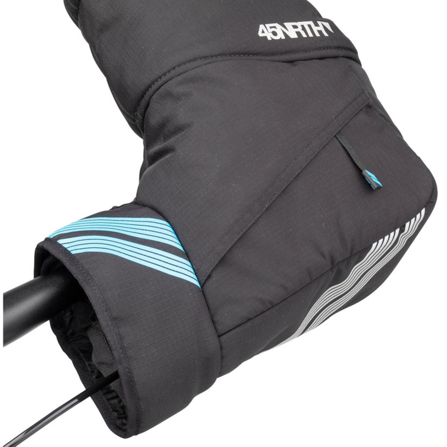 45nrth Cobrafist pogies bar left side closeup view 