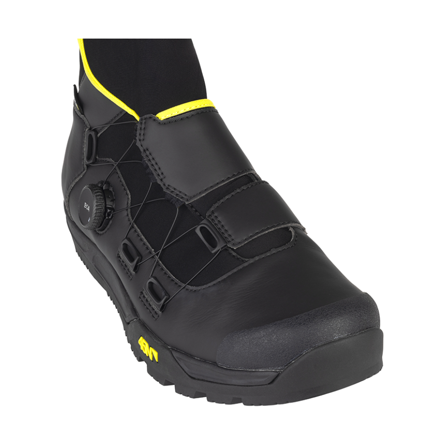 Ragnarok BOA boot black front right view