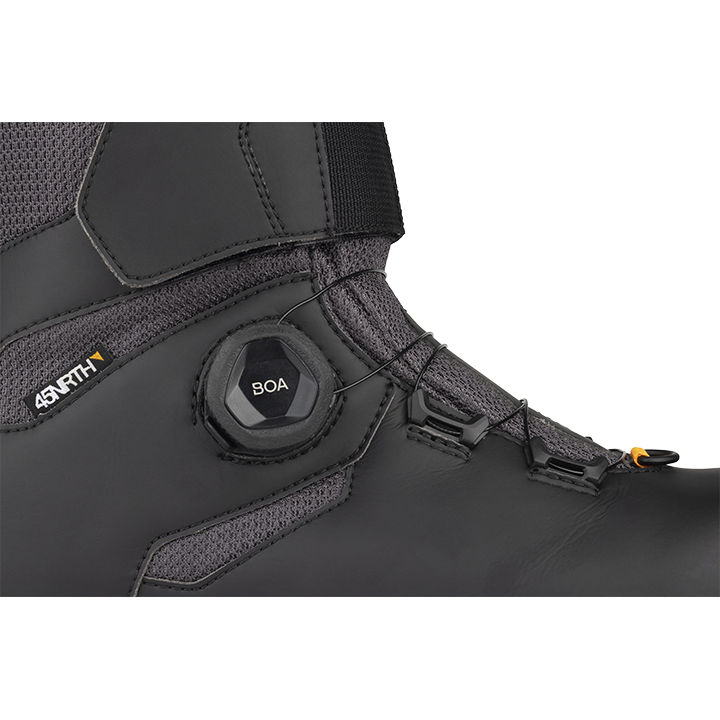 Wolvhammer BOA boot black BOA dial closeup