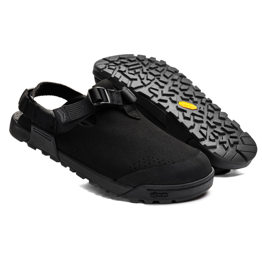 Bedrock Mountain Clog Synthetic Suede Obsidian Black