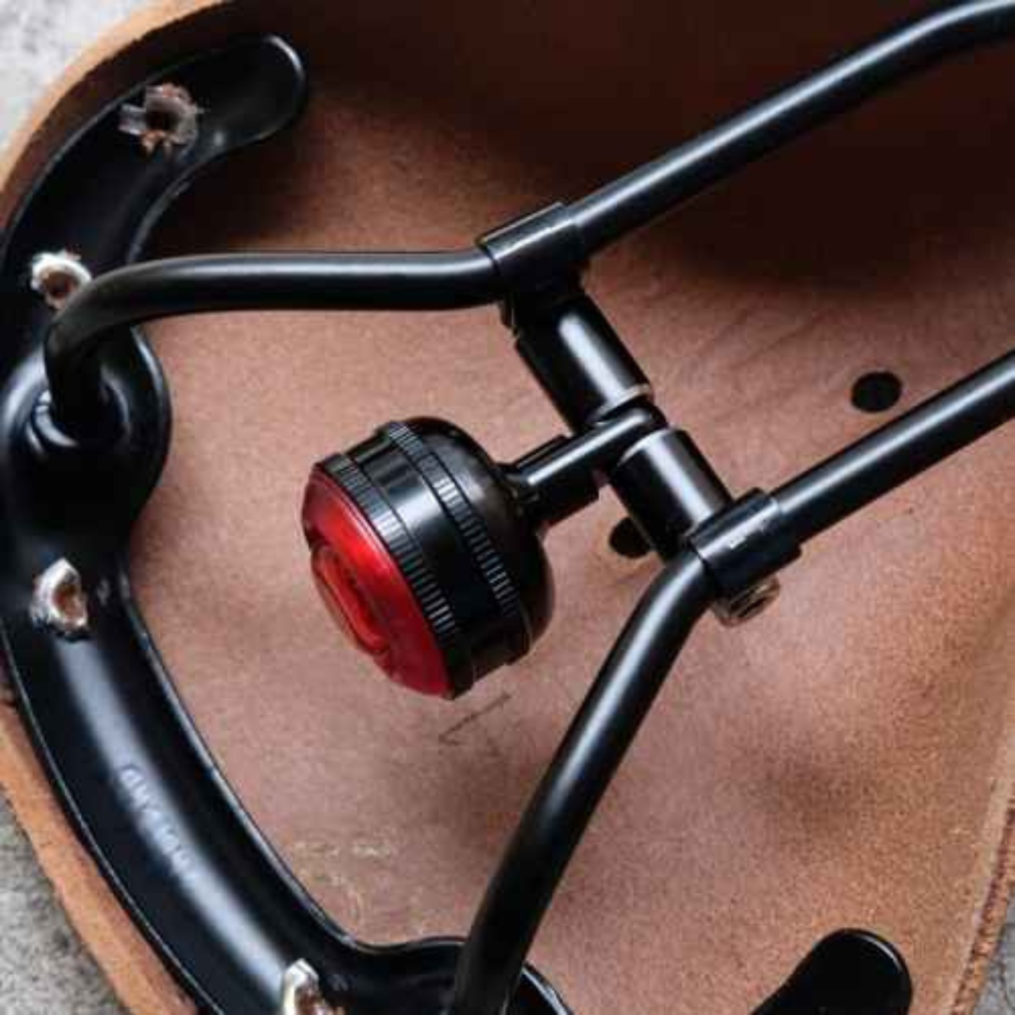 BL Select Saddle Mounting Bracket (For Koma)