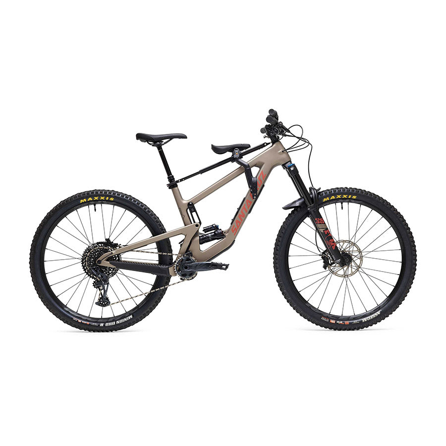 Kids Ride Shotgun Pro kids MTB seat combo installed on a MTB. Left side general view