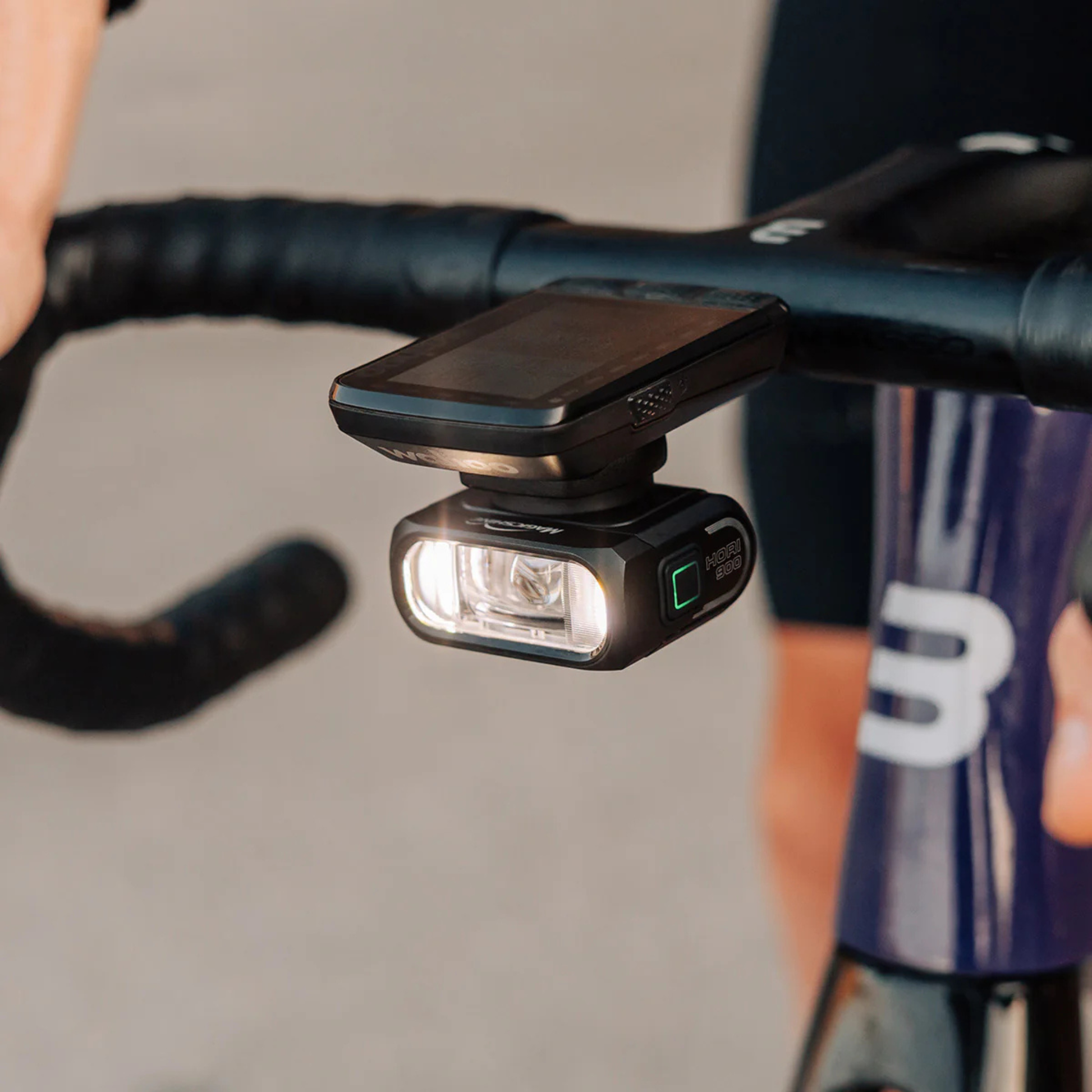 Magicshine Hori 900 dual mount system on a bike
