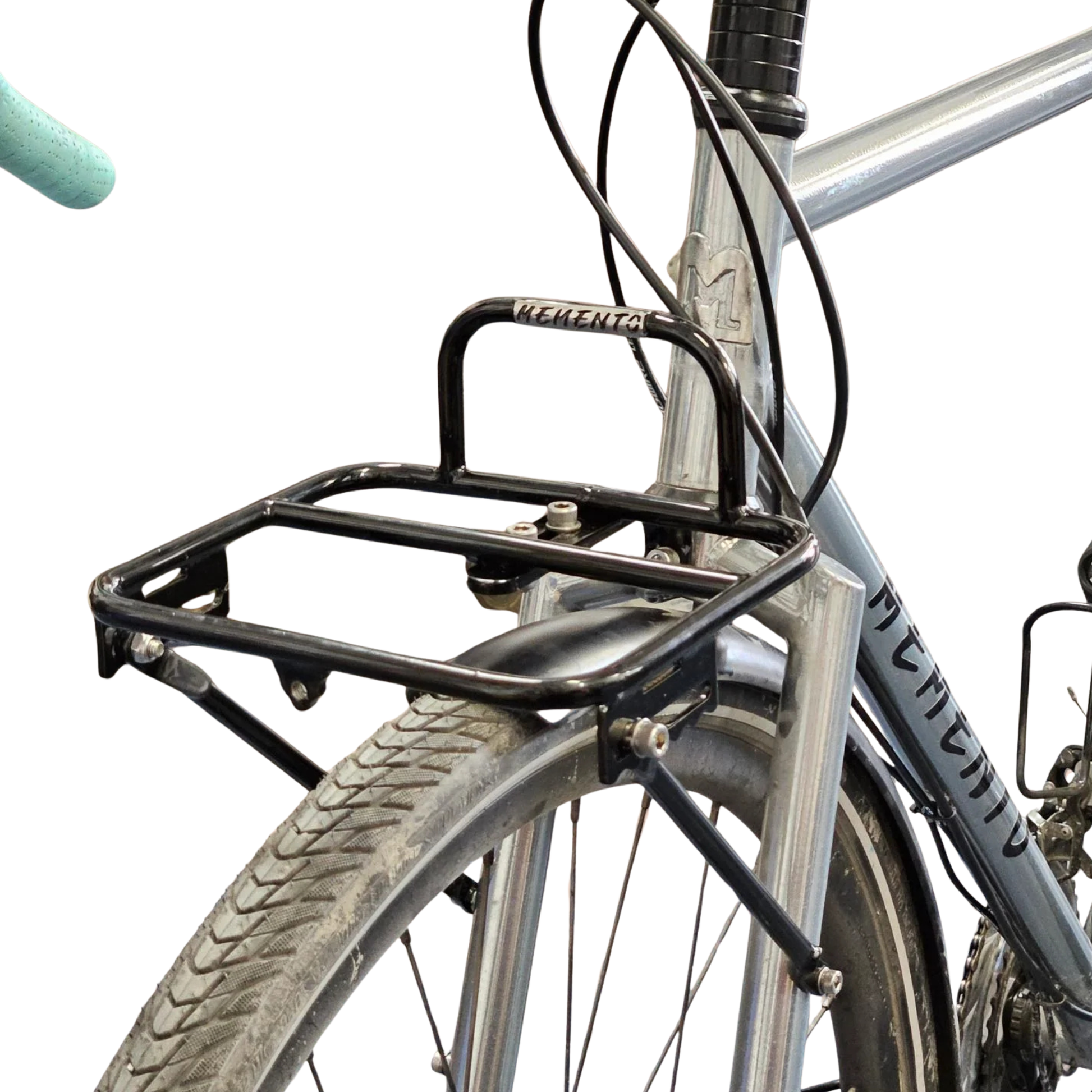 Memento Ant Rack V5 black installed on a bike front left side view