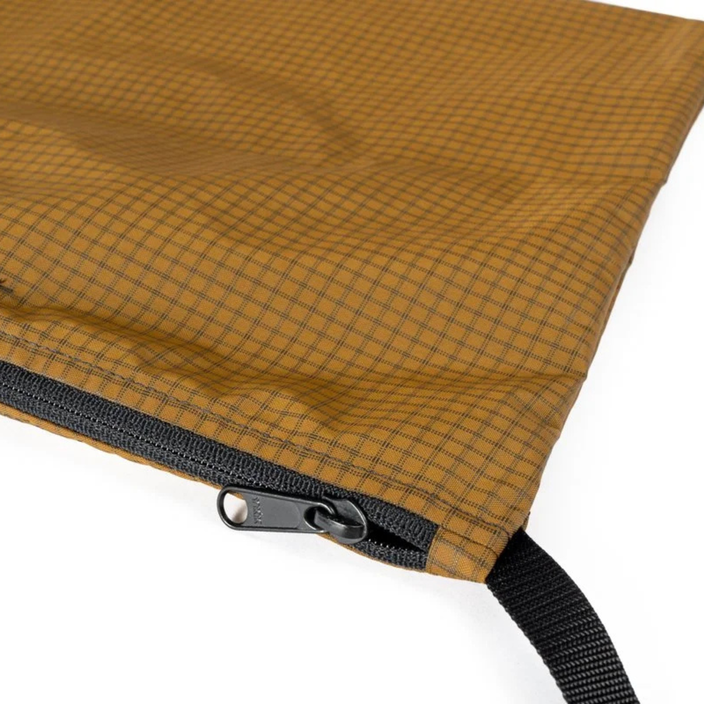 Outer Shell musette bag zipper detail view