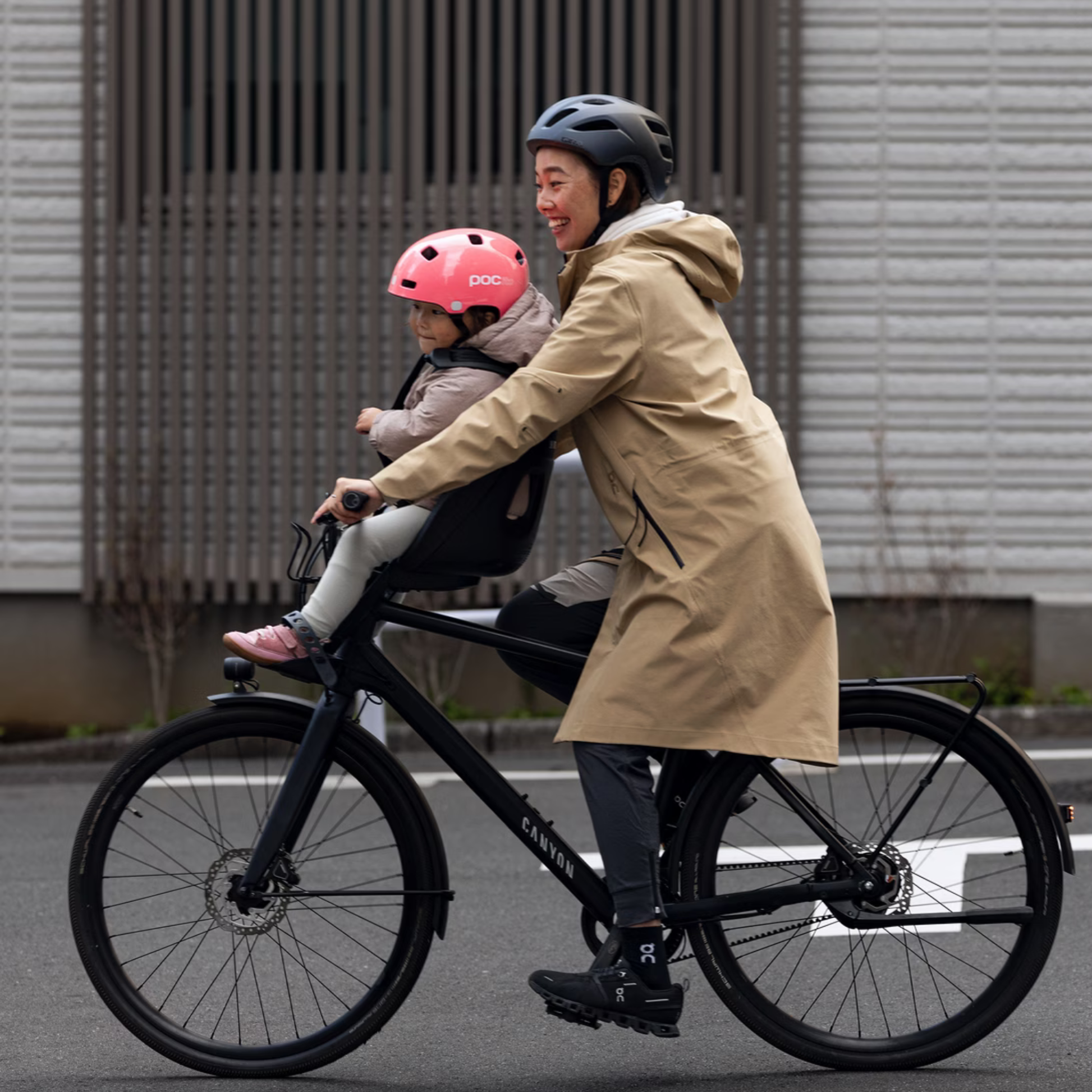 Thule Yepp Nexxt 2 Mini mounted on bike