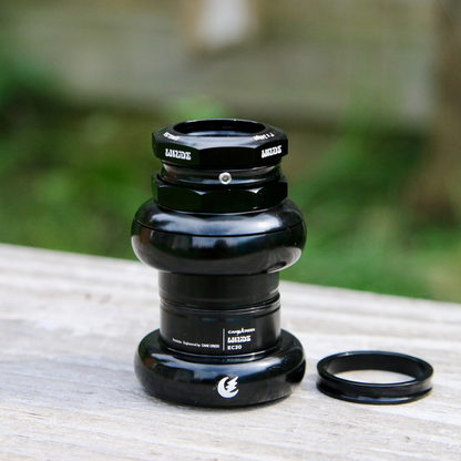 Wilde × Cane Creek 110 ZN 1″ Threaded Headset in black