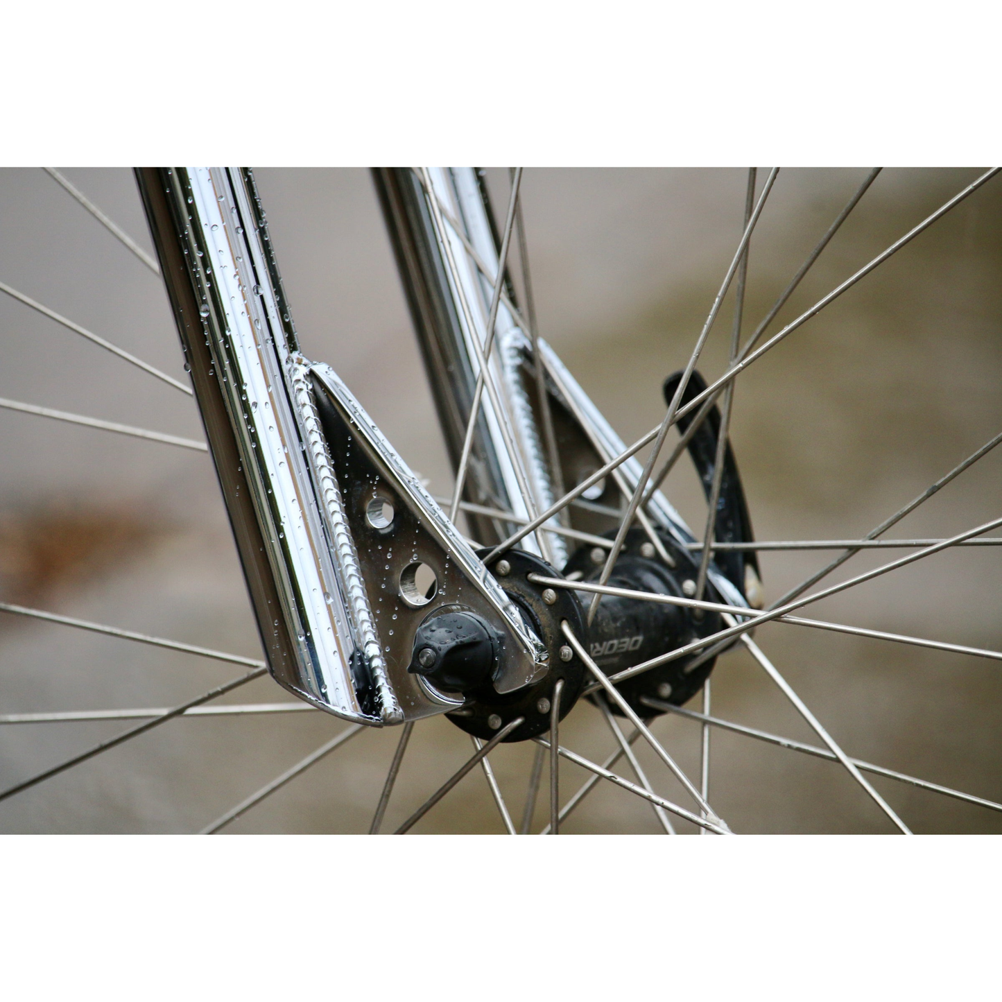 Wilde Moto Cruiser chrome fork dropout detail
