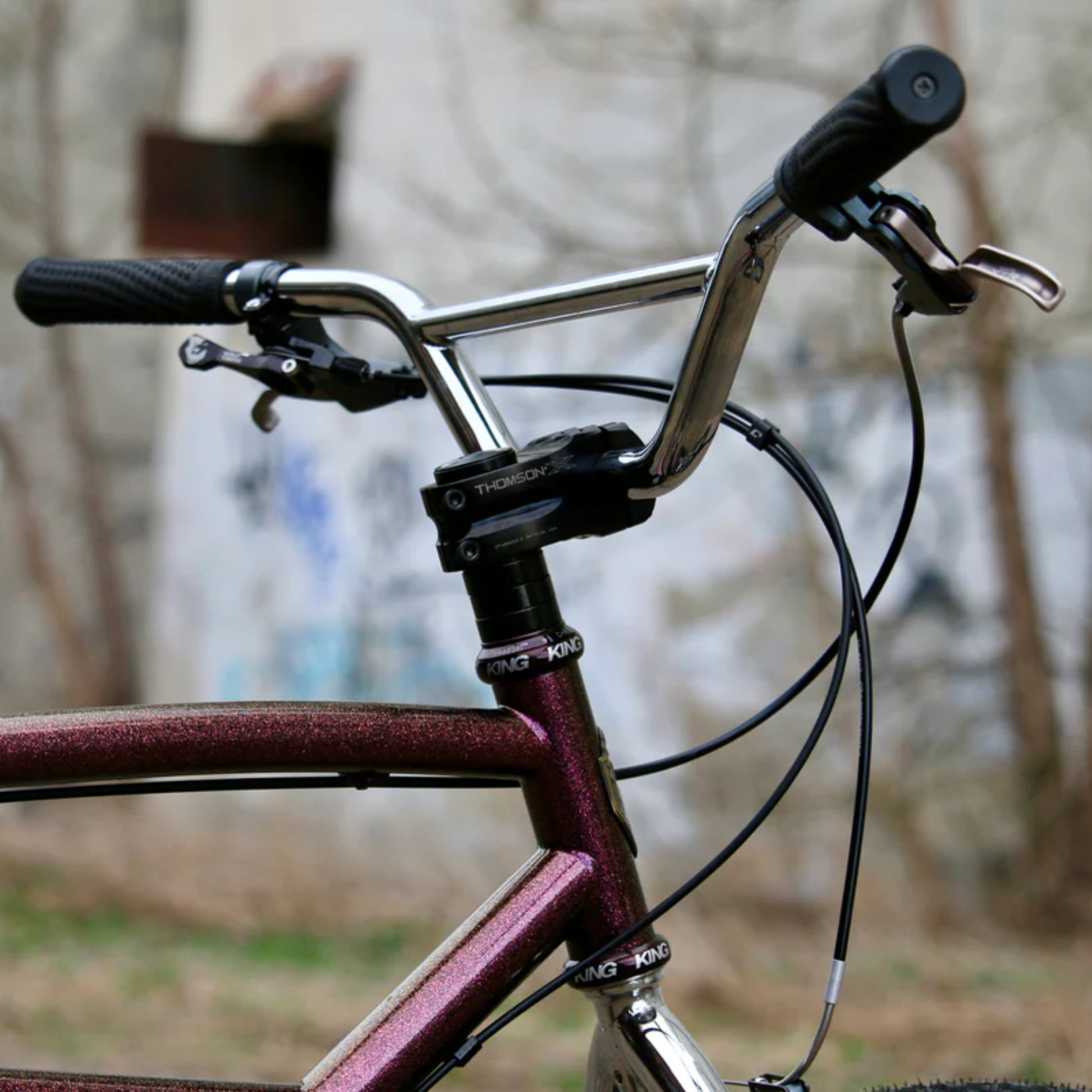 Wilde Moto Cruiser Bar in polished chromoly steel, bringing an upright riding position with a 90mm rise, 15° backsweep and plenty of leverage for cruising or trail rides.