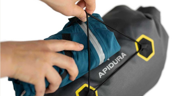 Apidura │Expedition Handlebar Pack | Dismount Toronto – Dismount